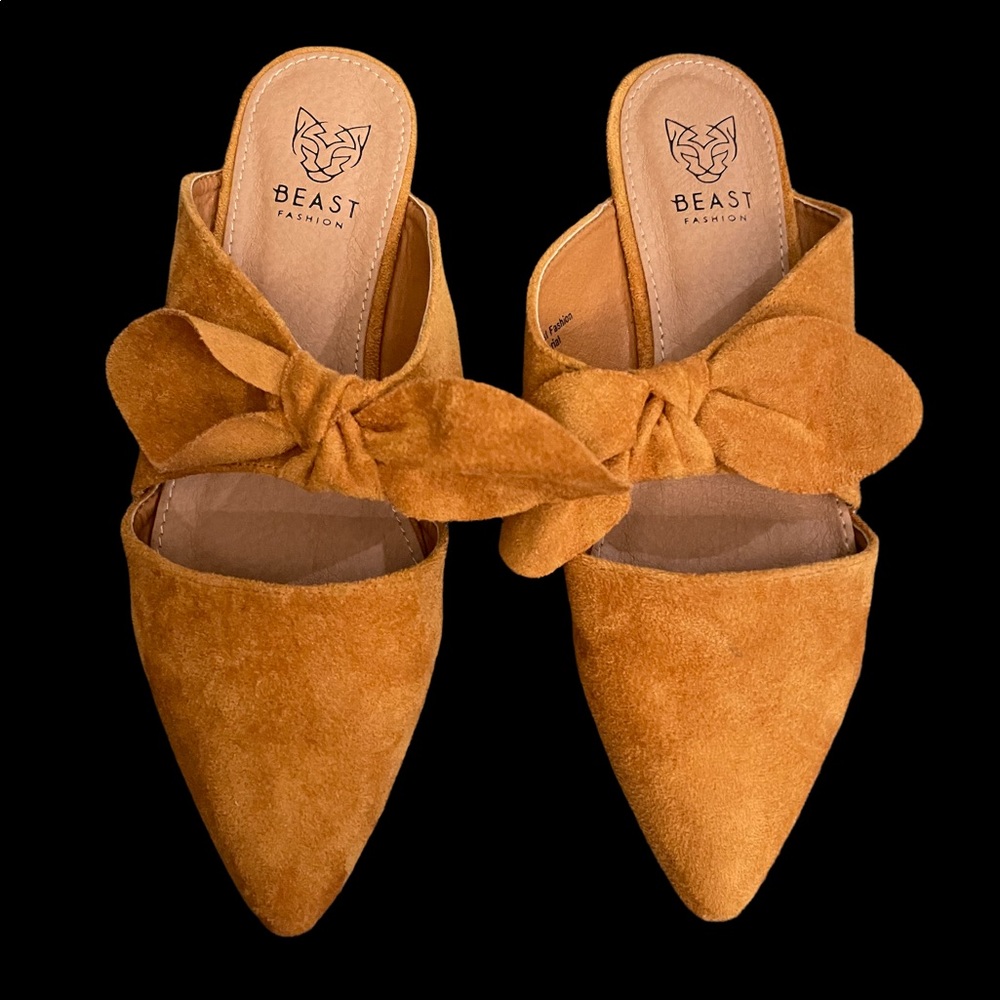 Beast Fashion Cognac Suede Mule with Bow Pointed Toe